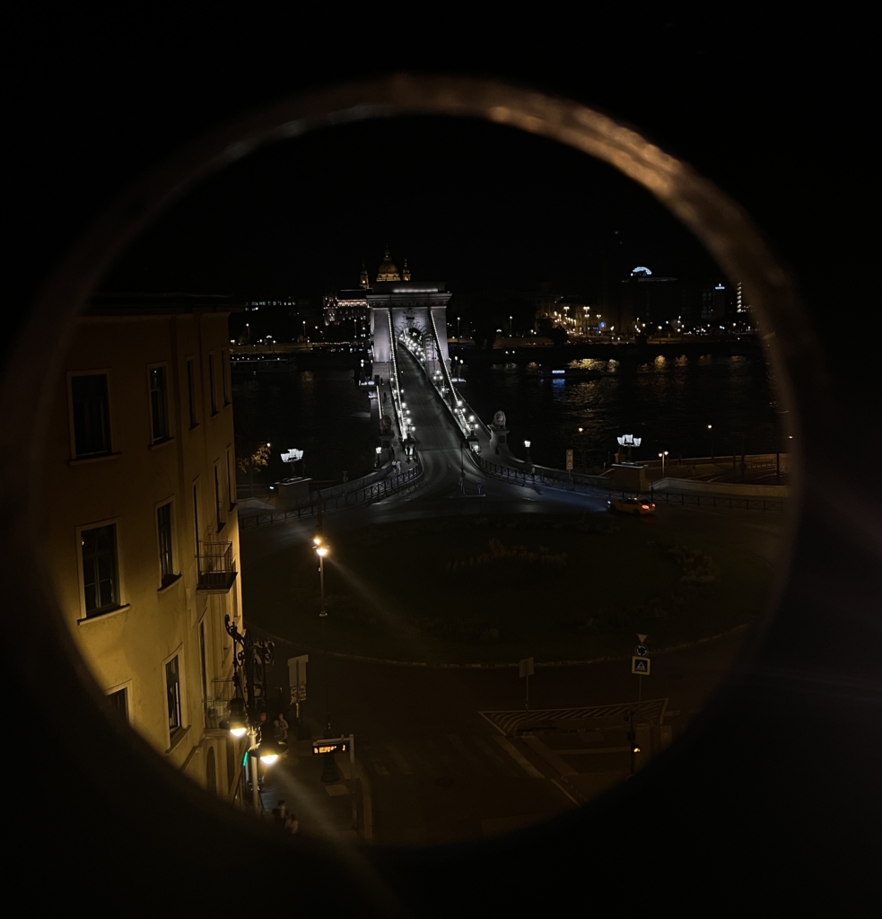 A tangó tánc Budapest egyik kedves helyszínén, az Alagút tetőn.