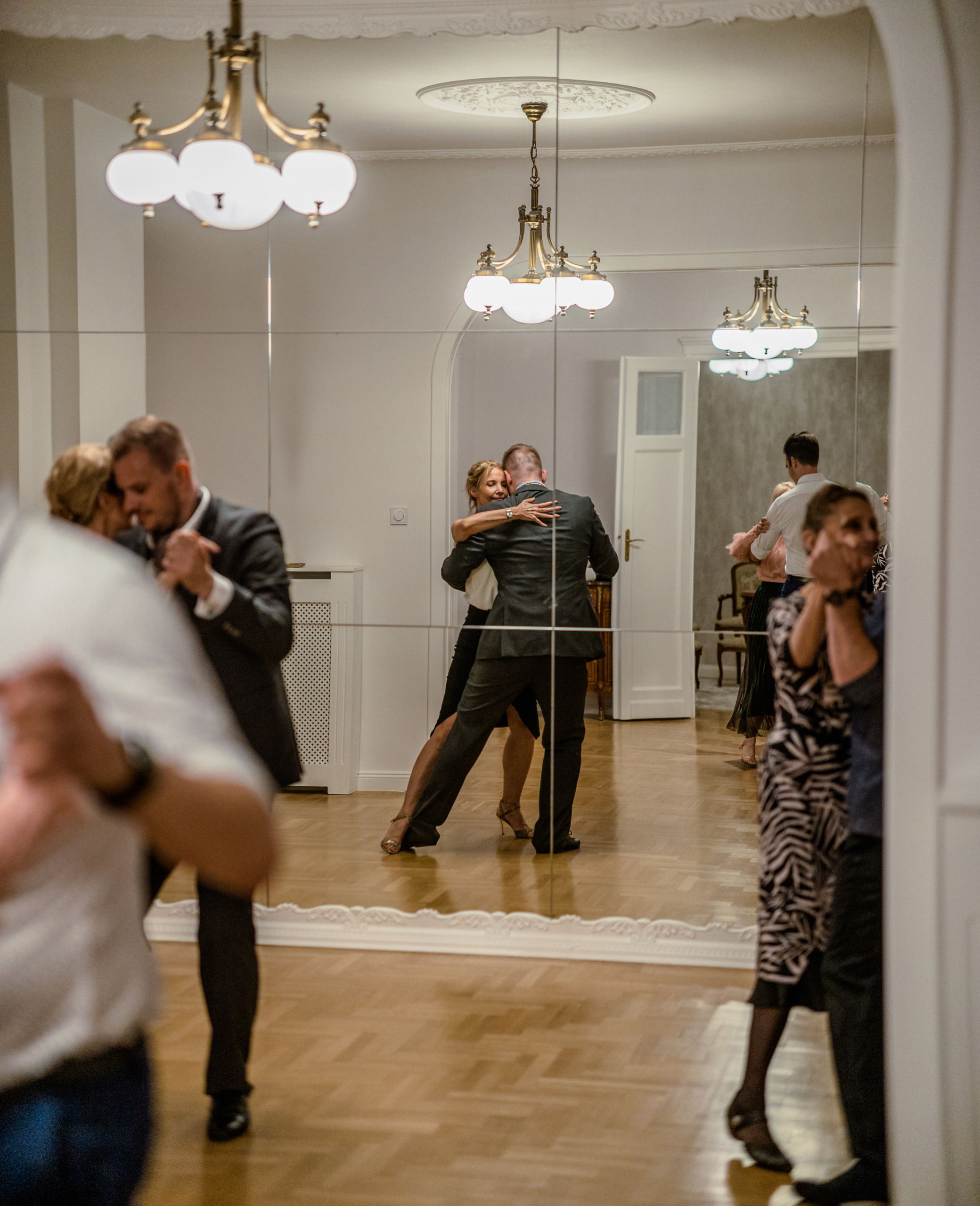 Milonga, tangó táncest